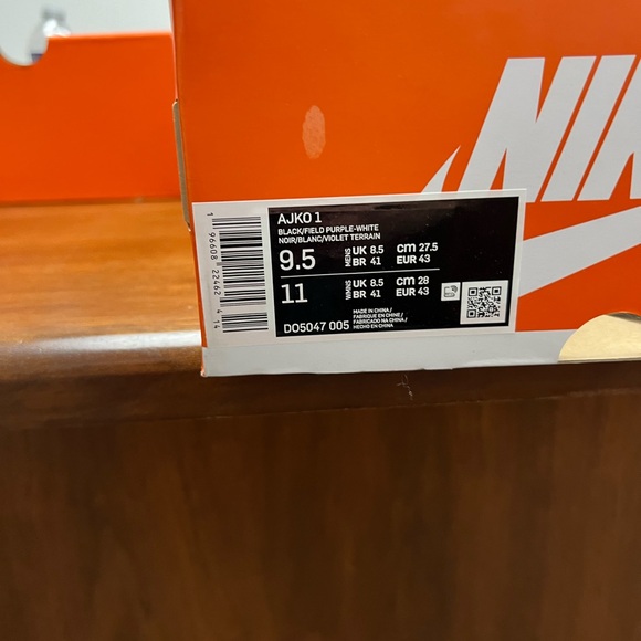 Nike Air Jordan Purple / Black S:9.5 New Never Worn - Picture 5 of 5